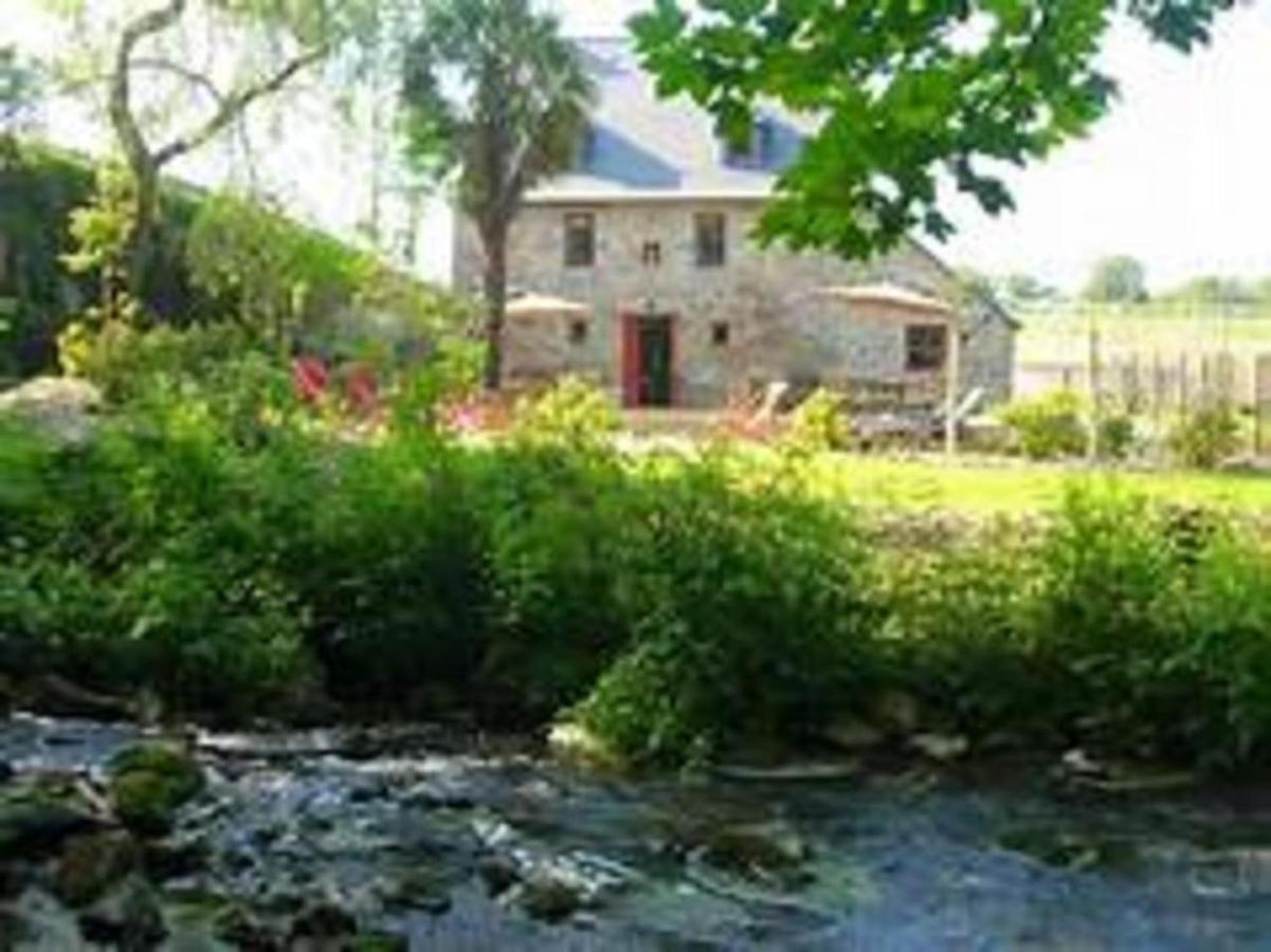 Gite Du Moulin Du Poulloguer Prat Esterno foto